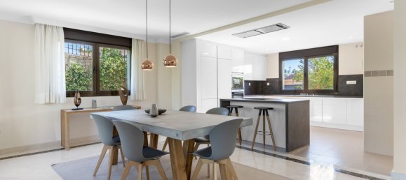 3 bedrooms Villa in Arroyo Vaquero, Spain No. 3060 3