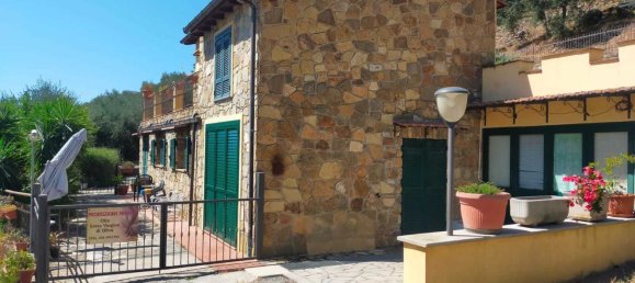 8-Zimmer Villa in Castellaro, Italy, Nr. 170755 2