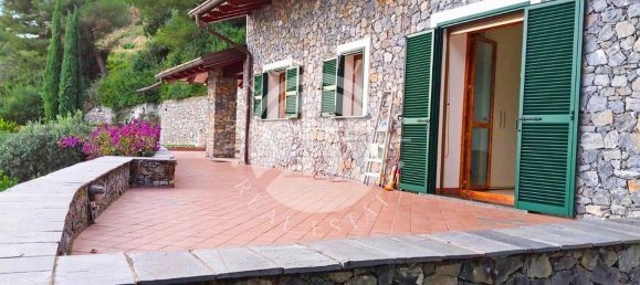 5 rooms Villa in Alassio, Italy No. 125763 6