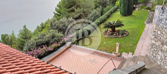 5 rooms Villa in Alassio, Italy No. 125763 3