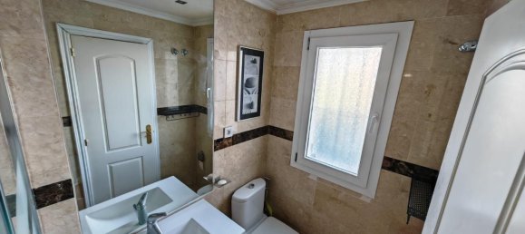 3 bedrooms Townhouse in Estepona, Spain No. 137149 16