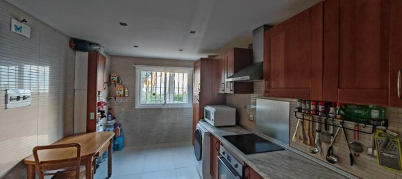3 bedrooms Townhouse in Estepona, Spain No. 137149 6
