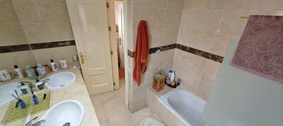 3 bedrooms Townhouse in Estepona, Spain No. 137149 17