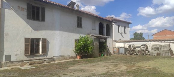 6 bedrooms House in Bosco Marengo, Italy No. 47070 3