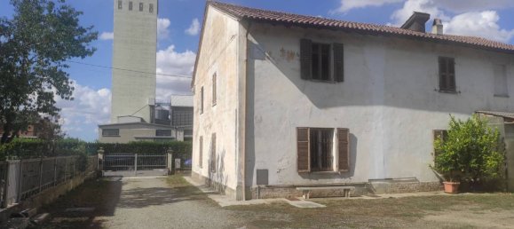 6 bedrooms House in Bosco Marengo, Italy No. 47070 9