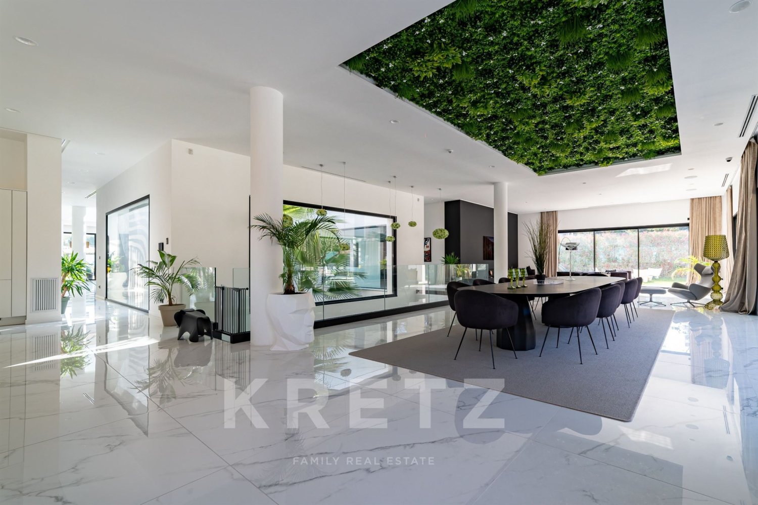 17 rooms Villa in Montpellier, France No. 280016