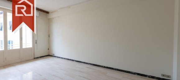 5 rooms Apartment in Livorno, Italy No. 278048 16