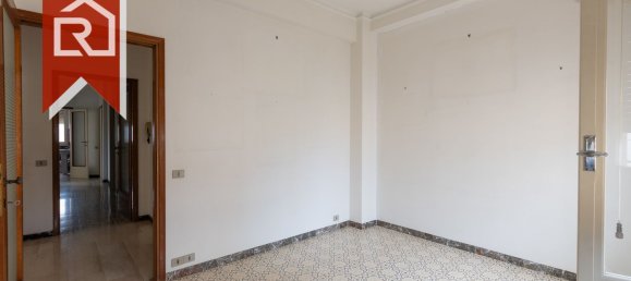5 rooms Apartment in Livorno, Italy No. 278048 6