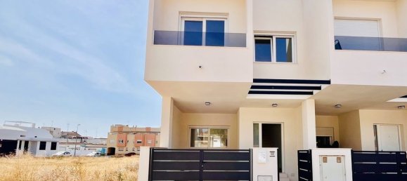 3 bedrooms Townhouse in Alicante, Spain No. 190760 9