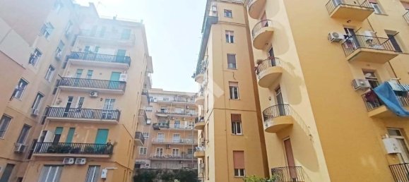 Apartamento T2 em Naples, Italy N.º 53895 10