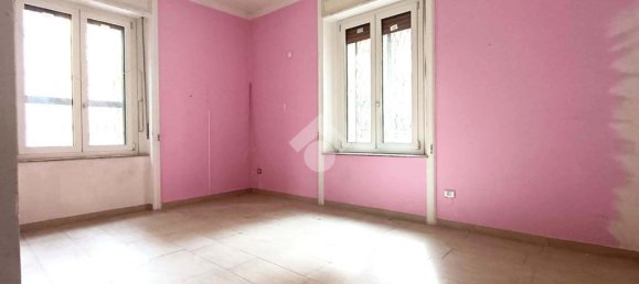 Apartamento T2 em Naples, Italy N.º 53895 22