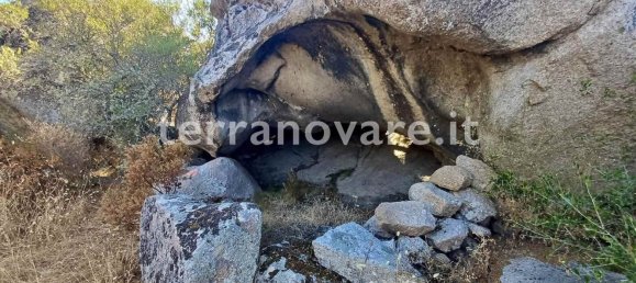 Grundstück in Sant'Antonio di Gallura, Italy 42000m², Nr. 274136 8