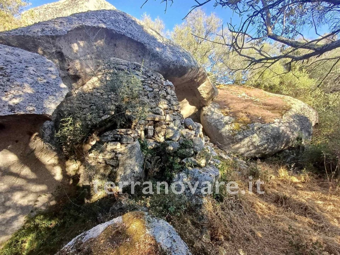 Grundstück in Sant'Antonio di Gallura, Italy 42000m², Nr. 274136