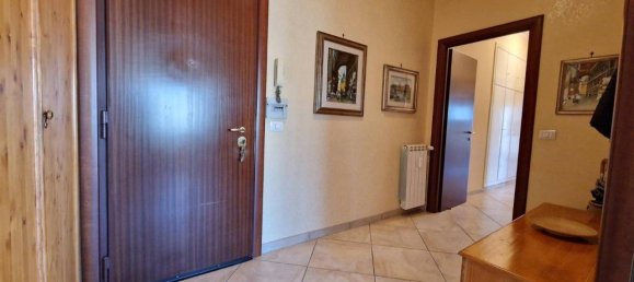 Квартира с 3 комнатами в Рим, Италия № 65069 14