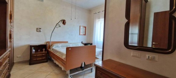 Квартира с 3 комнатами в Рим, Италия № 65069 17