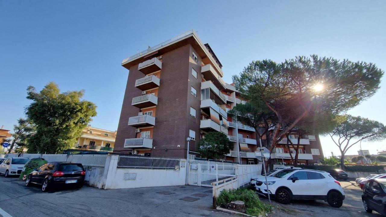 Квартира с 3 комнатами в Рим, Италия № 65069