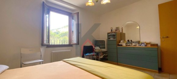 Apartamento de 3 dormitorios en Dovadola, Italy No. 328600 8