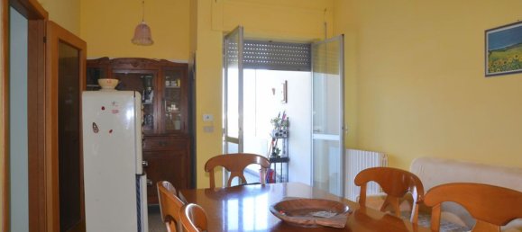 2-salle Appartement à Fossacesia, Italy No. 64574 9