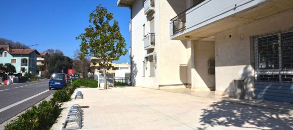 2-salle Appartement à Fossacesia, Italy No. 64574 6