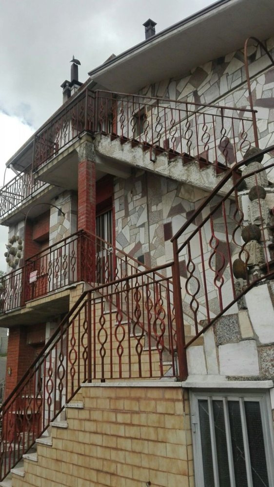 3غرفة شقة في Montefalcone di Val Fortore, Italy رقم 251913