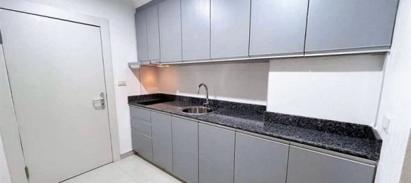 2 bedrooms Condo in Pattaya, Thailand No. 11687 13