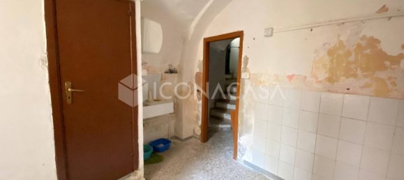 Apartamento de 2 habitaciónes en Bitonto, Italy No. 22807 4