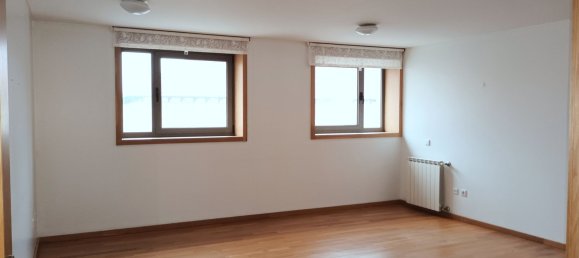 3 bedrooms Apartment in Matosinhos, Portugal No. 32246 4
