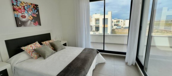 Villa de 3 dormitorios en Rojales, Spain No. 11168 13