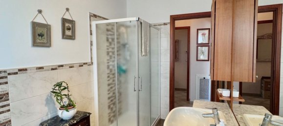 3-salle Appartement à Valdengo, Italy No. 285132 20