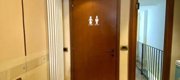 100m² Commercial property in Turin, Italy No. 297036 4