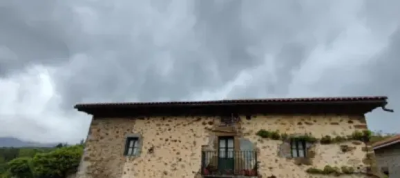 Дом с 6 спальнями в Алава, Испания № 184159 2