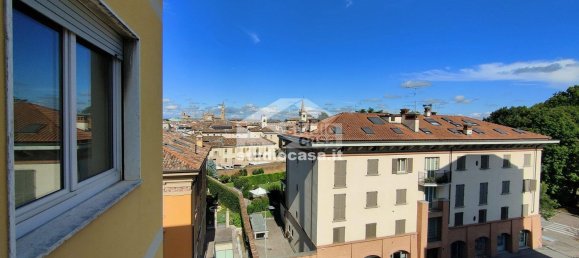 Apartamento T3 em Crema, Italy N.º 361948 3
