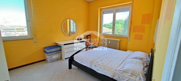 Apartamento T3 em Crema, Italy N.º 361948 13