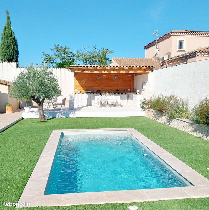 3 bedrooms Villa in Gard, France No. 324235