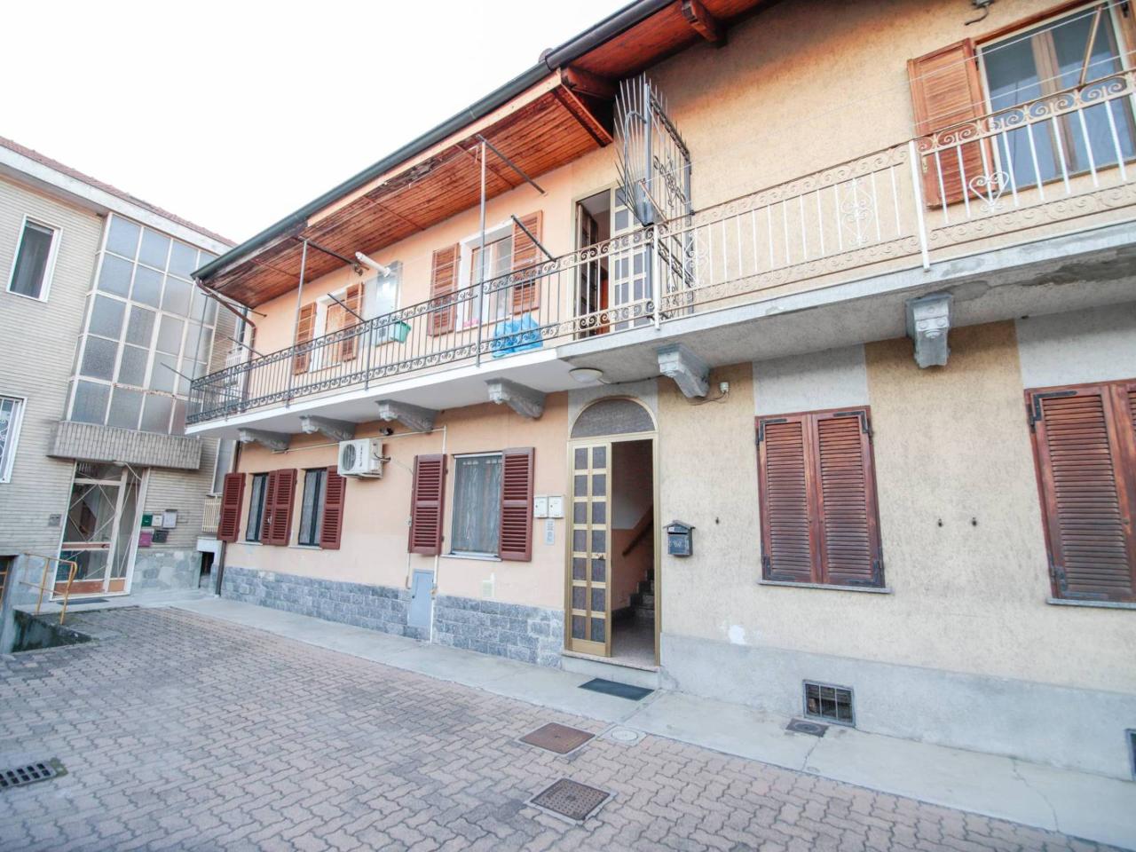 Apartamento de 3 habitaciónes en Settimo Torinese, Italy No. 171981