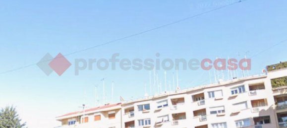 3 rooms Apartment in Rome, Italy No. 14594 3