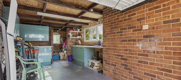 Casa T3 em Egham, United Kingdom N.º 8623 38