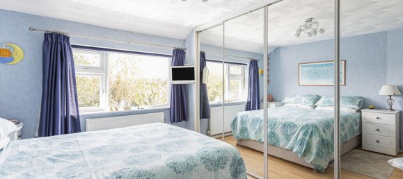 Casa T3 em Egham, United Kingdom N.º 8623 46