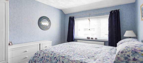 Casa T3 em Egham, United Kingdom N.º 8623 42