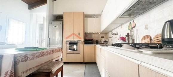 3 Schlafzimmer Wohnung in Rimini, Italy, Nr. 331154 11