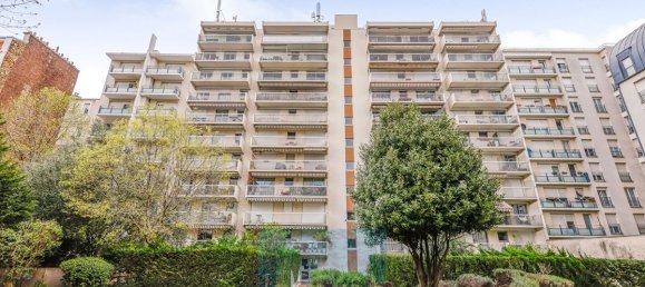 2 bedrooms Apartment in Clichy, France No. 183949 3