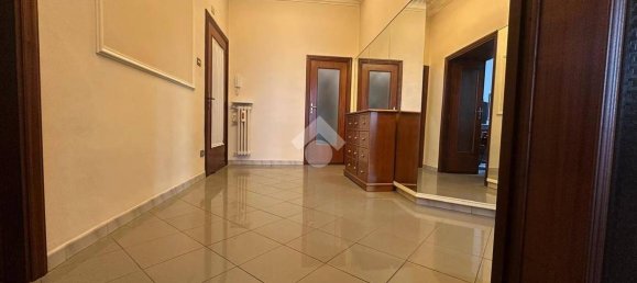 2 bedrooms Apartment in Naples, Italy No. 182789 32