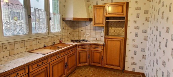 4 bedrooms House in Vernouillet, France No. 187816 17