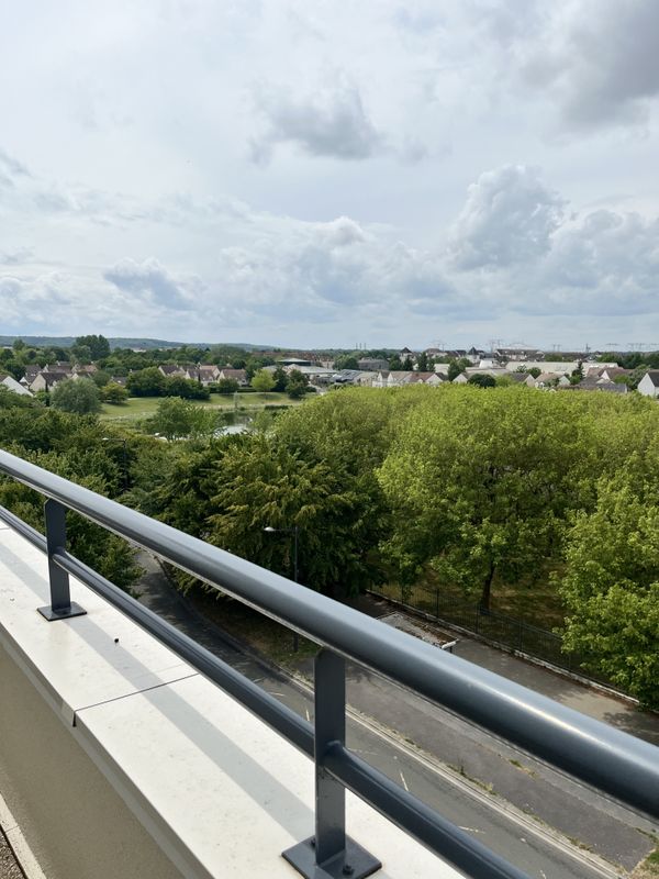 3 bedrooms Apartment in Courdimanche, France No. 162488