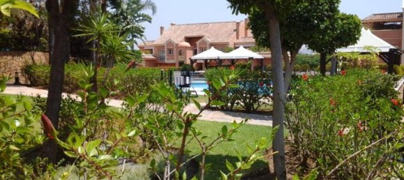 4 Schlafzimmer Doppelhaus in Marbella, Spain, Nr. 67509 14