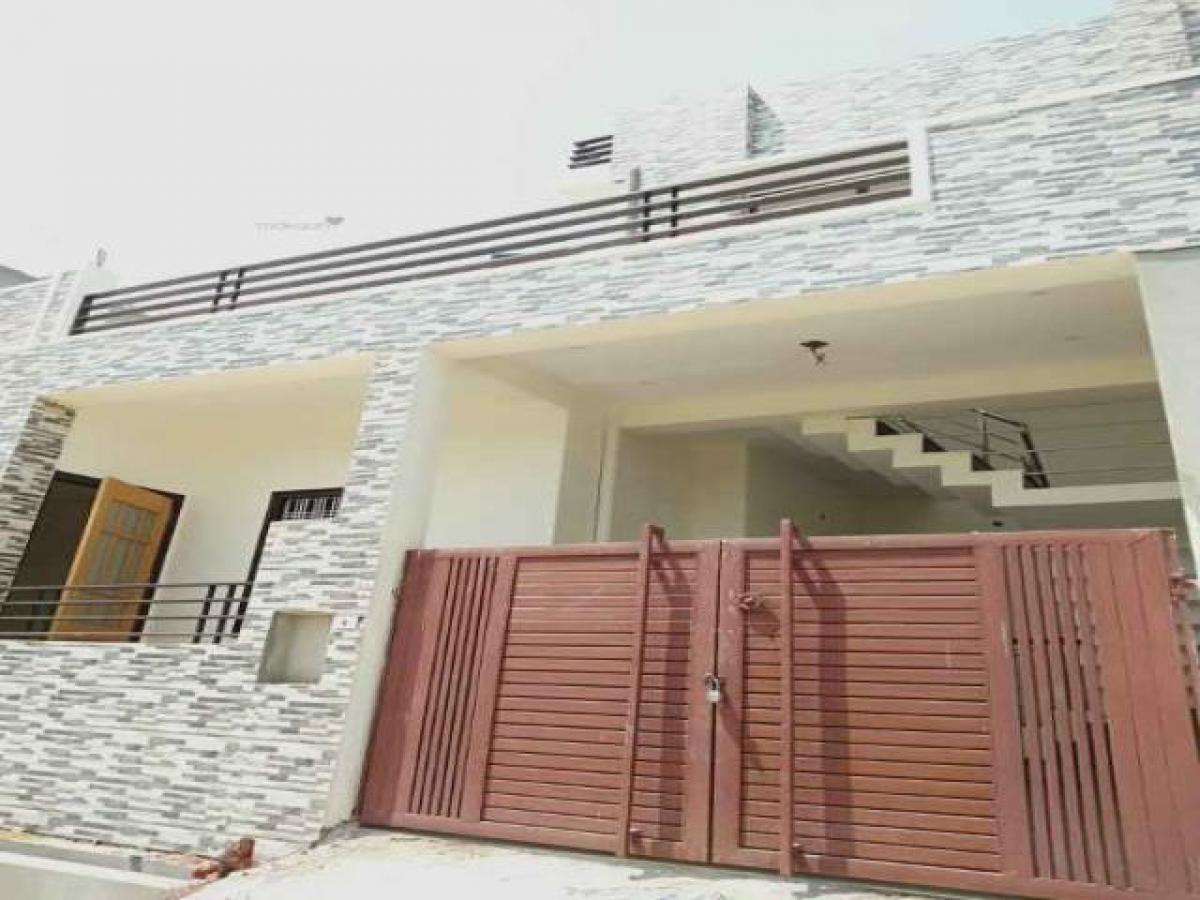 2 bedrooms House in Lucknow, India No. 27905