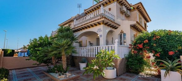 Moradia em banda T3 em Cabo Roig, Spain N.º 190527 3