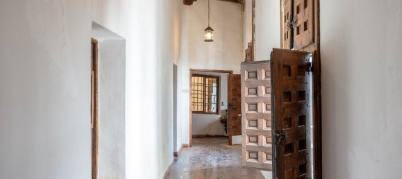 21 bedroom Building in Toledo, Spain No. 55962 42