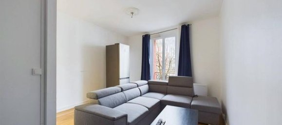 Квартира с 1 спальней в Пантен, Франция № 308456 3