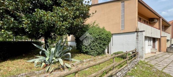 4 Schlafzimmer Haus in Udine, Italy, Nr. 309217 26